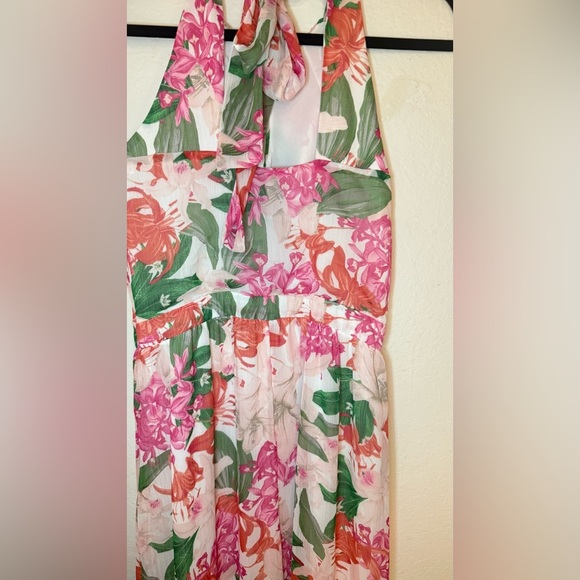 CeCe- Floral Long Maxi Dress Halter Neck - Size 6
Retail Price $175 - Picture 10 of 17